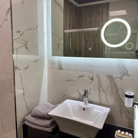 Apart-hotel Luxury Ivon