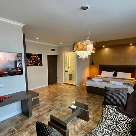 Апартхотел Luxury Ivon 4*