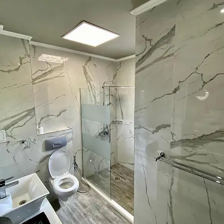 Luxury Ivon Aparthotel