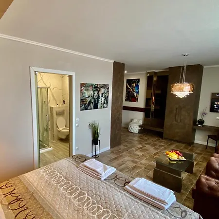 Luxury Ivon Апартхотел Пловдив