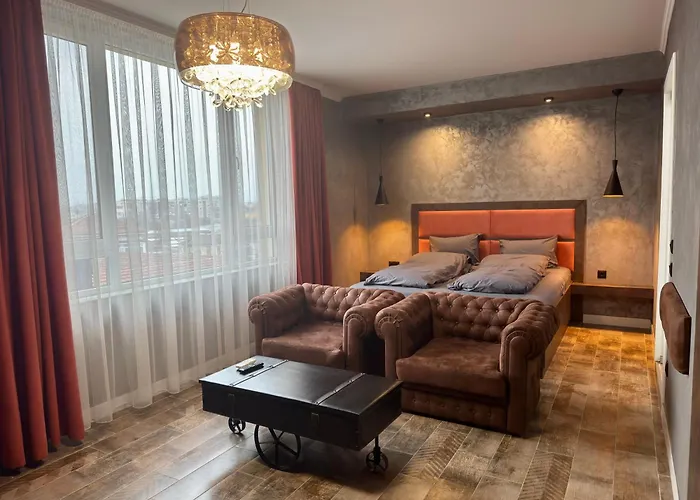 Luxury Ivon Apartahotel